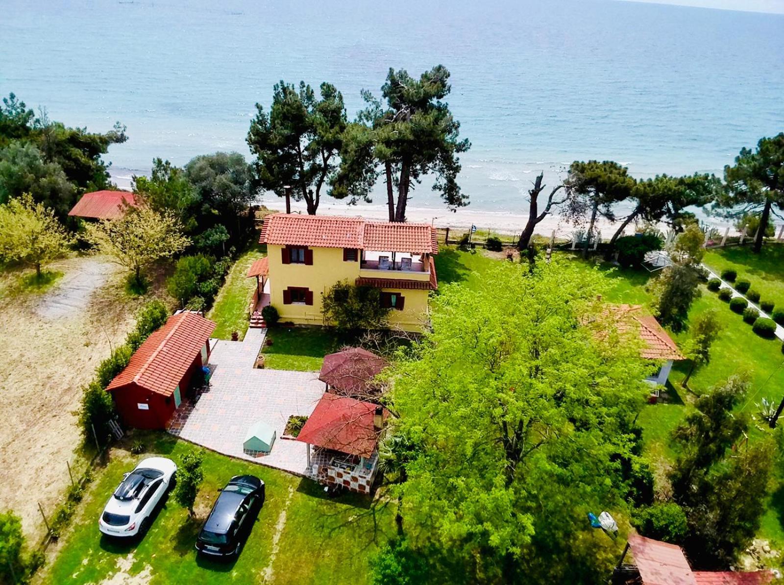 Sea Front Villa Myrat Epanomi Exterior photo